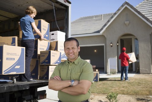 Packing and loading process for a commercial move in Creekmouth