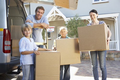 A flexible moving van service for homes and businesses in Creekmouth