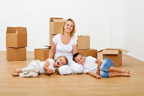 Residential and commercial moving truck support in Creekmouth